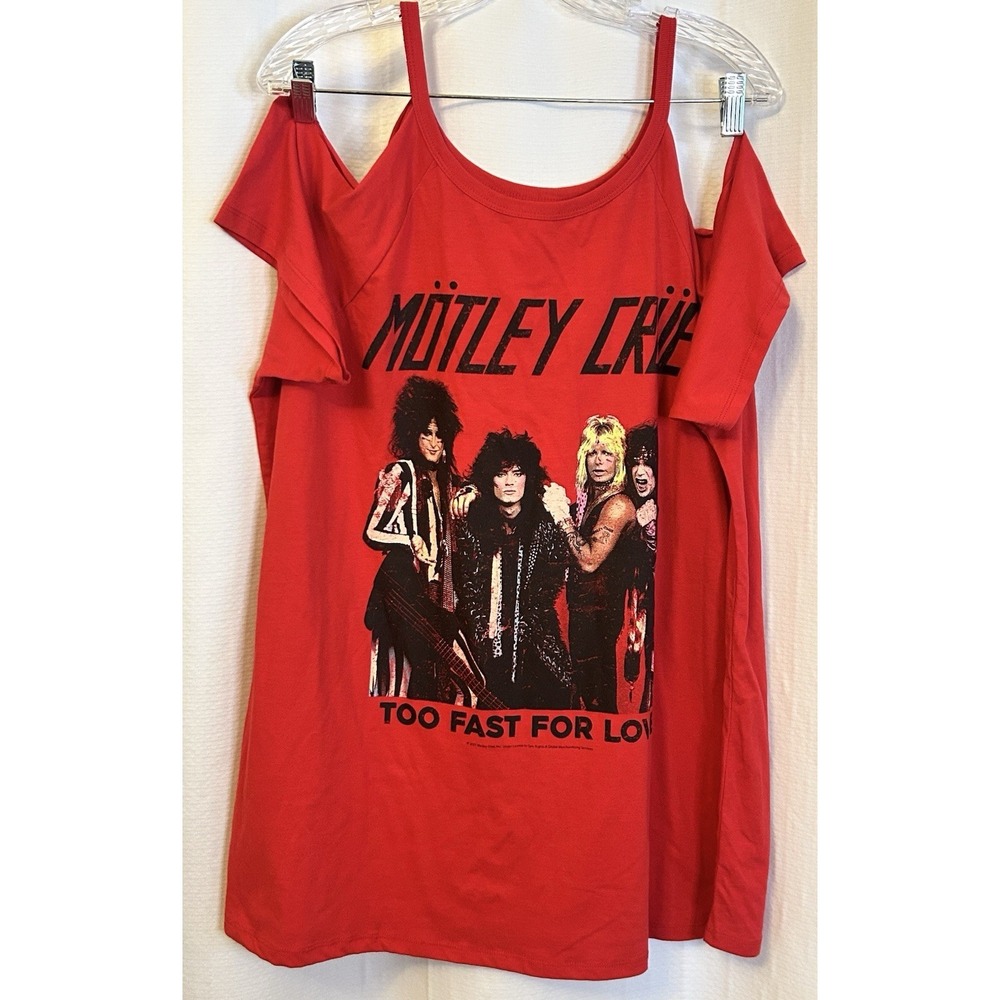 Torrid Motley Crue Too Fast For Love Red Cold Shoulder Top Size 3